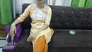 Hindi Couple's First Time Sex with Romantic Mood and Big Tits Play