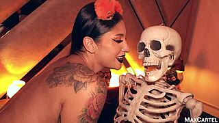 Voodoo whore gets creampie in her asshole!