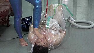 Female undercover agent captures bad guys in intense japanese showdown. Her skills shock everyone!