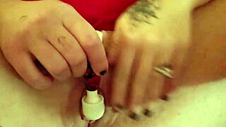 having my private fun with solo masturbation, playing with my pussy 😘