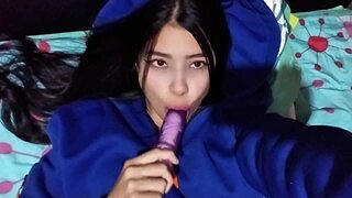 Hey, that hot curvy nanny with huge tits craved my cock right when I got home, real homemade vibes 😏🍑