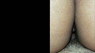 Amateurs Explore Wet Bodies In Couple Fun