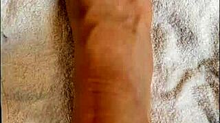 showing my petite latina feet to followers while talking about toe fetish?