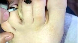 showing my petite latina feet to followers while talking about toe fetish?