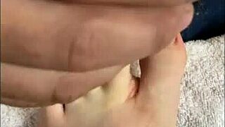 showing my petite latina feet to followers while talking about toe fetish?