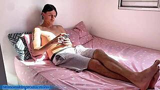 Brazilian babe gets tight pussy poked in quickie