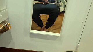 Arrapato Sexy Intense Cumshot Huge Italian Cock