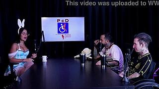 Faz a putaria real, loves big cock slamming her pussy with plug in ass for 69.