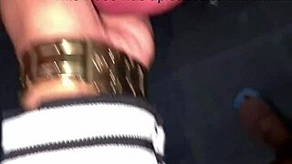 frentista couldn't resist, fucked the slut at the gas station