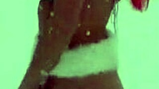 Outdoor Exhibitionists Cool Down