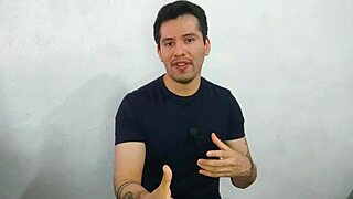 enfermero penetrado por paciente en consultorio