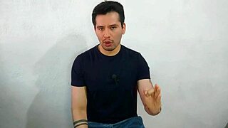 enfermero penetrado por paciente en consultorio