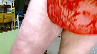 Umazano govoreča PAWG Dawnskye ponižuje z dlačnatim muco in pošastnim tičem