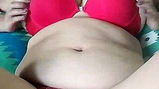 Pornstar Poosoo Massages Boobs in Tits Play