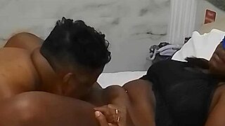 safada gozando with big black cock blowjob and assfucking