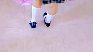 alumnas montan y prueban verga de mayores despues de escuela