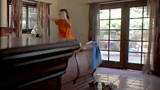 katrina jade bounces her big ass in the bath while masturbating for pervs on patrol 😏