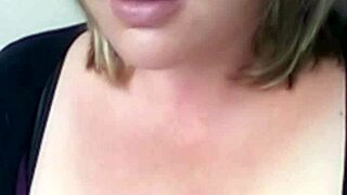 Seeing her tease and masturbate just makes me ache to finish on her face.