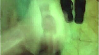 Check out this huge cumshot compilation in the bath, so many varied ones