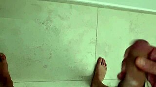 Apri Le Gambe, Ragazzo Sexy, Godi con Me!