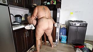 Neighbor's deal: lodging for tight fuck