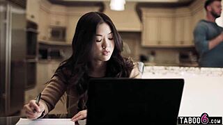 Lulu Chu hears Slimthick Vic fuck her roommate 😏