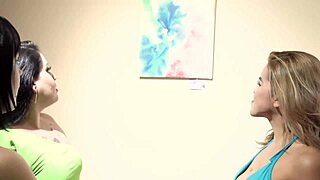 Eu e minhas amigas fizemos festa de adoração de pezinhos 😍