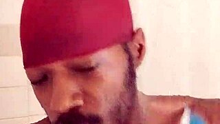 Daddy workout with uncle in dorm