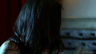 Cassidy Klein craving Jelena Jensen's pussy