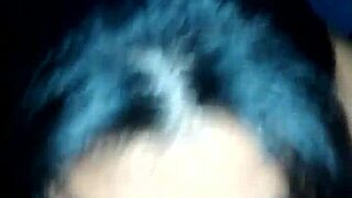 This latina morena sucks so deliciously, what do you think?