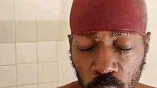 Daddy workout with uncle in dorm