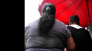 Peruvian woman does her shopping errands