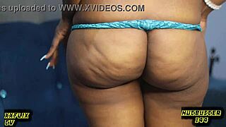 Sexy Hot Shay Removes Pants Twerking And Showing Pussy