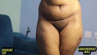 Sexy Hot Shay Removes Pants Twerking And Showing Pussy