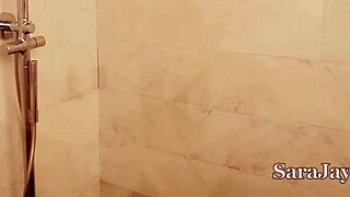 Mature bbw sara jay finger fucks bathroom