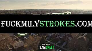 Blonde Amateur Kenzie Reeves In Intriguing Full Scene