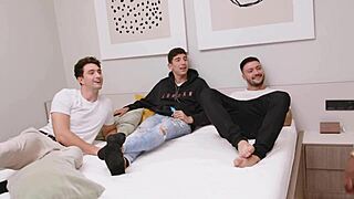 Mi Compañera De Piso Ebony Quiere Una Fiesta Española Con Los Hermanos Bud