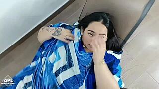 Le Digo Al Puto De Mi Hijastro Que Entre A Mi Cuarto Que Necesito De Su Ayuda Debajo De Mis Cobijas Pero El Llega Con Su Verga Activada Para Mi Boca - Parte 1