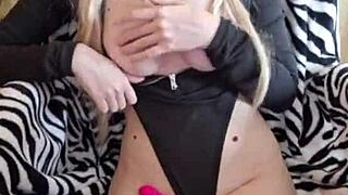 Mistress Elza Kom Explores Her Unique Fetish Interests