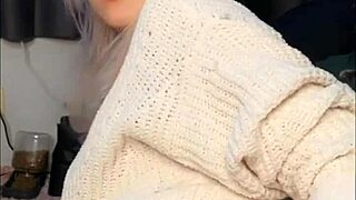 i'm so horny fucking my ass in doggystyle position