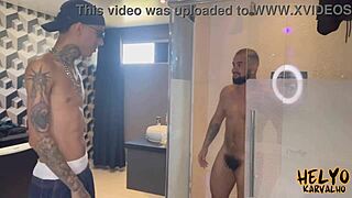 DISCOVERING MY PARTNER'S PUSSY AND EATING IT LIKE A WOMAN'S