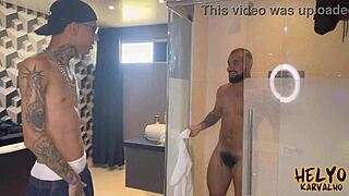 DISCOVERING MY PARTNER'S PUSSY AND EATING IT LIKE A WOMAN'S