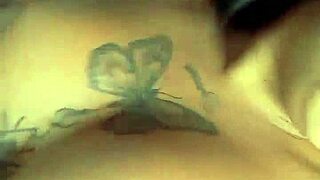 I saw this ebony prostitue showing off her ass, so hot!