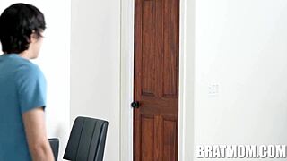 Watch stepmom danielle renae get a pearl necklace from ricky spanish!