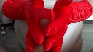 Helgafoxxy gives a crazy blowjob.