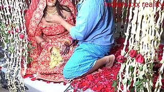 indian step mom spreads big ass for quickie dirty talk with teen amateur