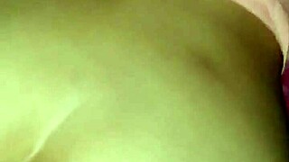 Mientras su novio la descuida yo la tengo bien empinada a mi mejor amiga