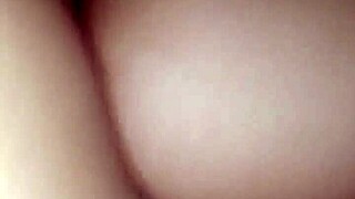 Mientras su novio la descuida yo la tengo bien empinada a mi mejor amiga