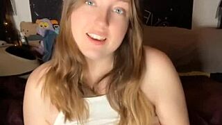 Dildo Sucking and Clit Play