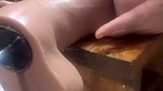 Amateur Uses Huge Hankeys Dildos On Homemade Fucking Machine